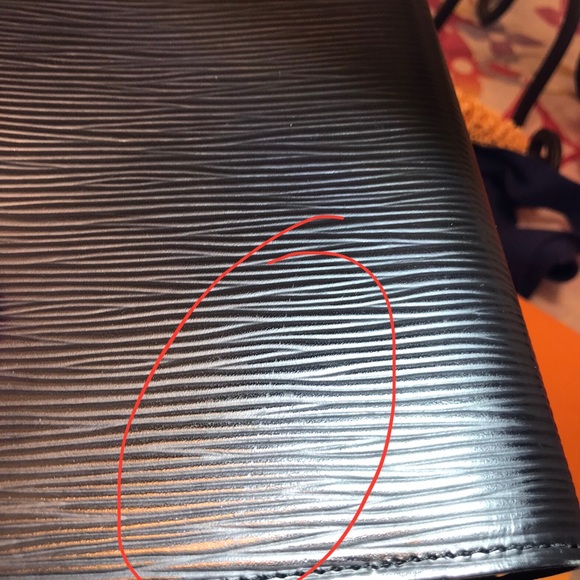 ❤️Louis Vuitton Black Epi Agenda MM (Medium) - Picture 7 of 9